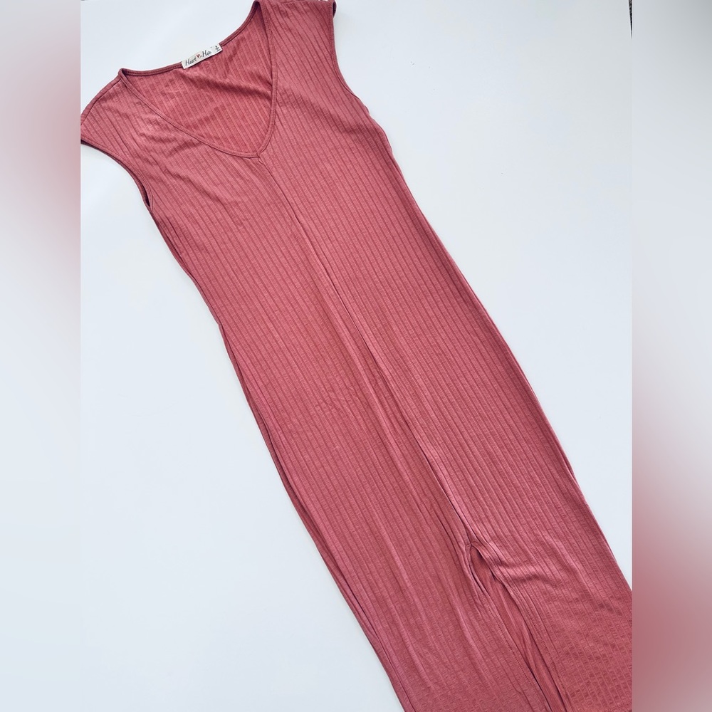 Beautiful ribbed midi dress